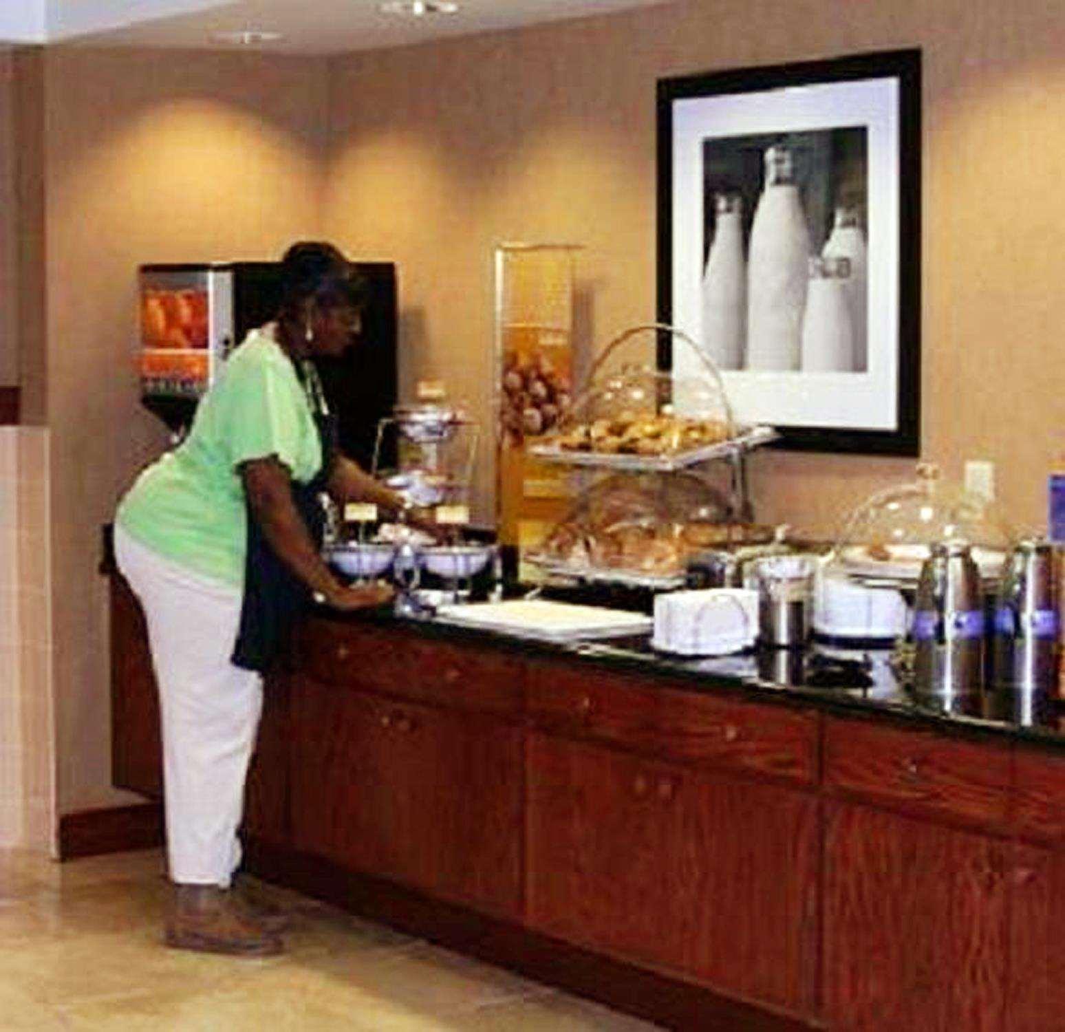 Hampton Inn & Suites Bloomington-Normal Étterem fotó